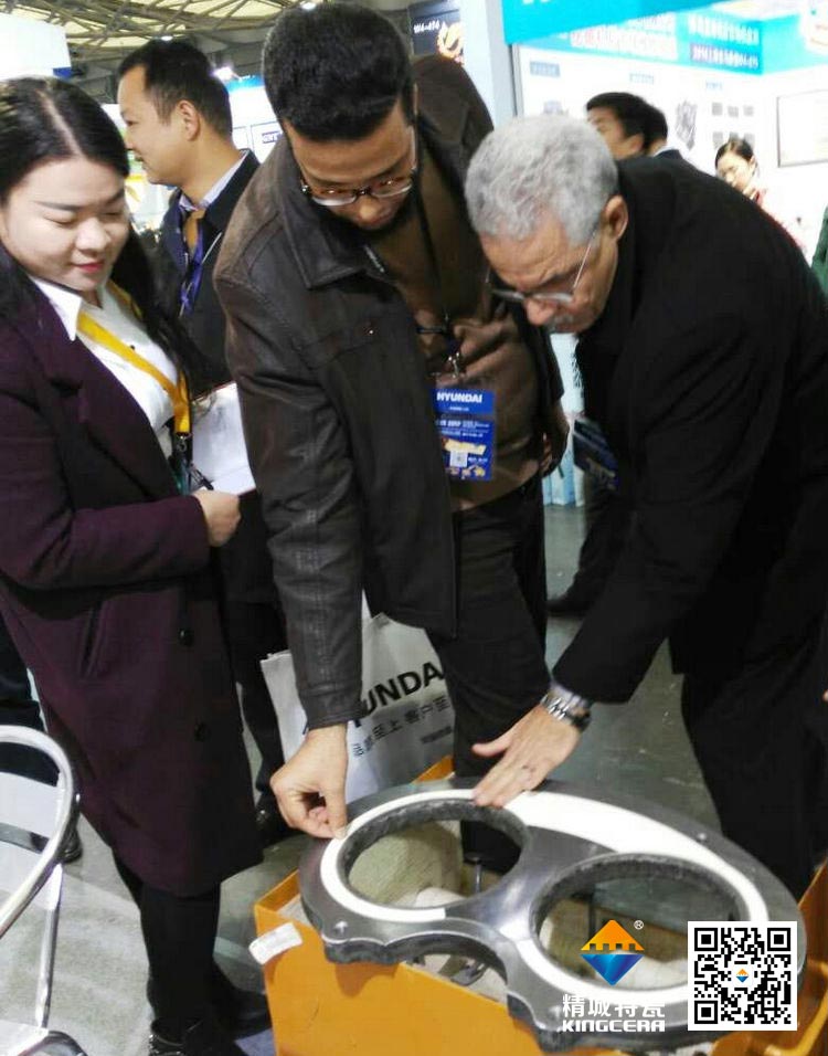 pp电子上海宝马展